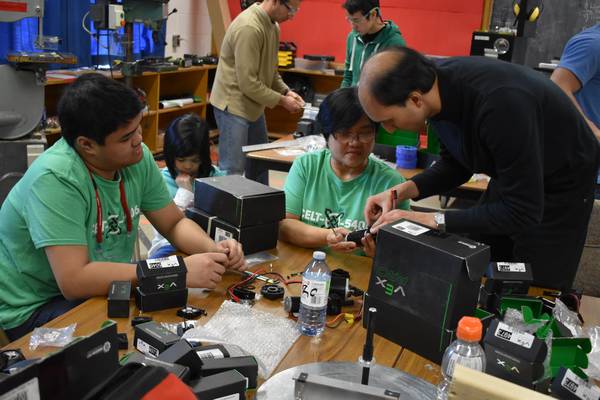 Assembling a gearbox for the indexer