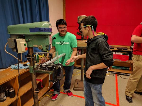 Manufacturing a drive rail on the drill press