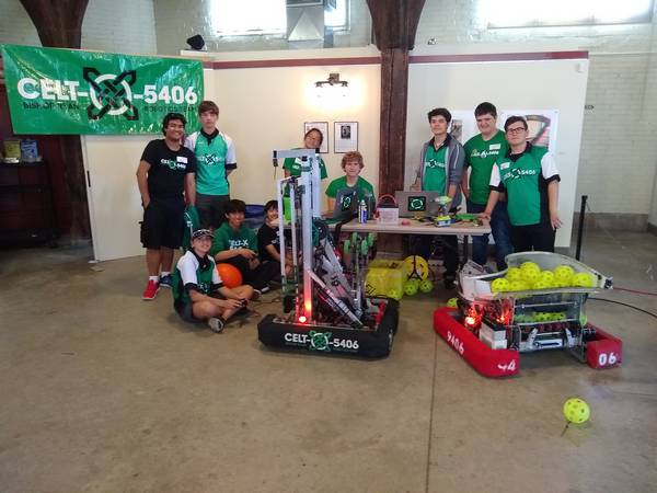 Team photo at the Maker Faire